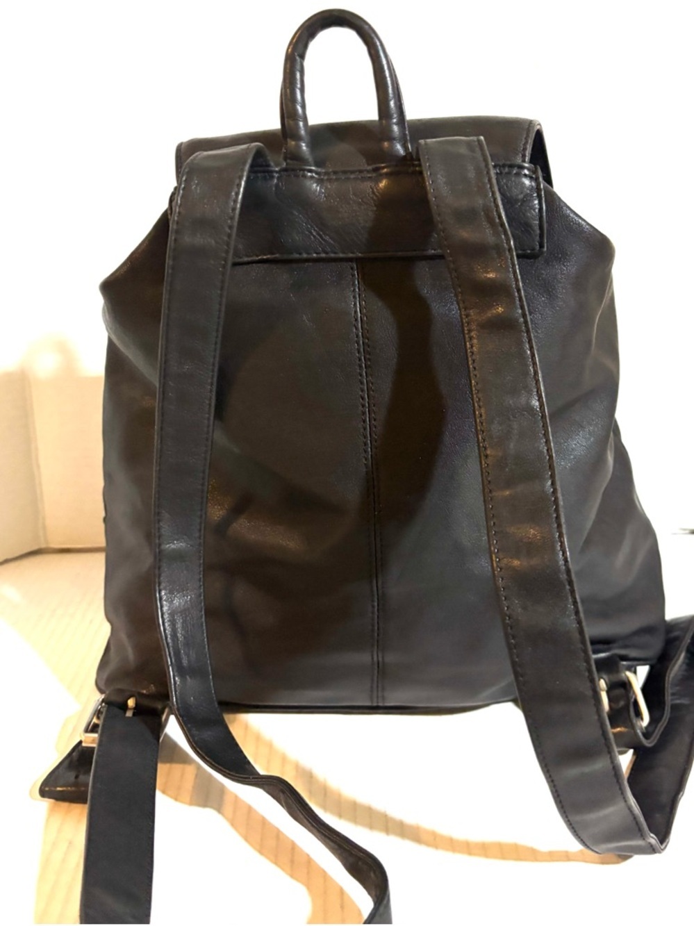 Vintage Black unisex Leather Backpack with Dual Front Flap Pockets - Picture 2 of 5
